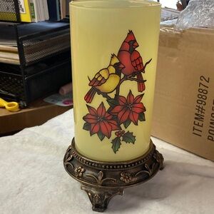 Decorative Cardinal & Poinsettia  light new - Yellow